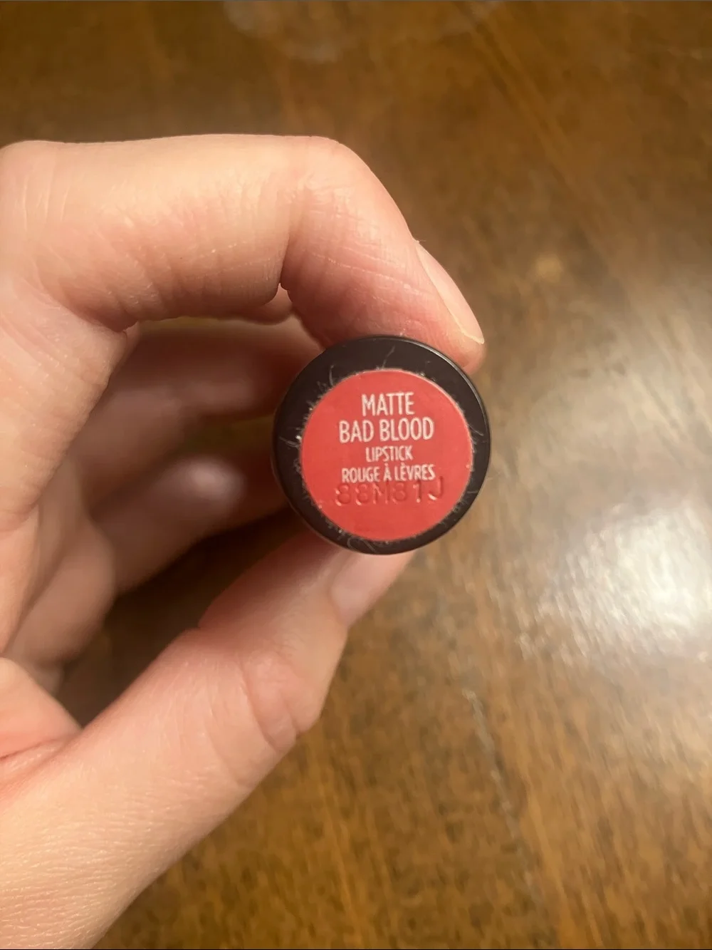 UD lipstick matte in Bad Blood